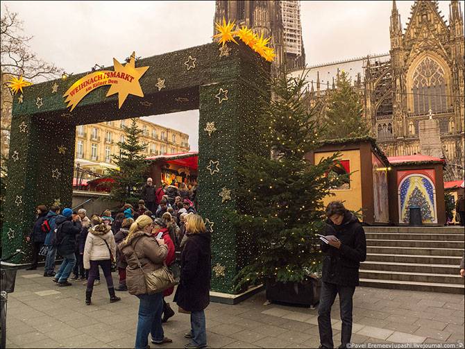 Рождественский рынок в Кёльне (29 фото)
