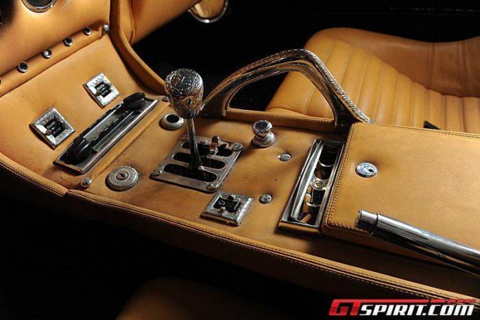Уникальная Lamborghini Miura известного певца выставлена на продажу (26 фото)