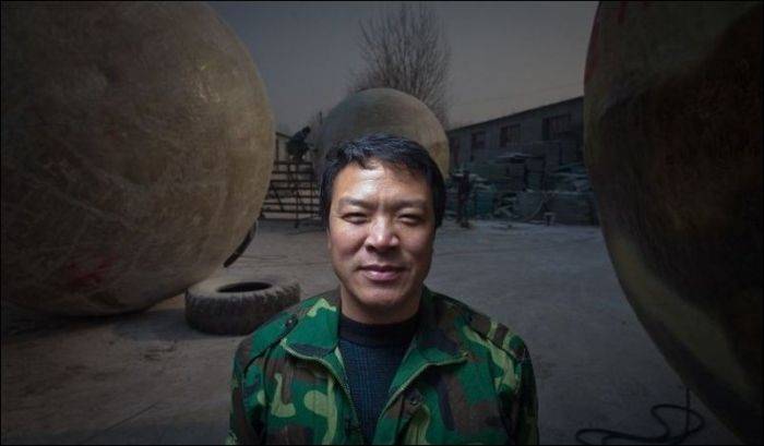 Китайские шары, чтобы пережить конец света (12 фото)
