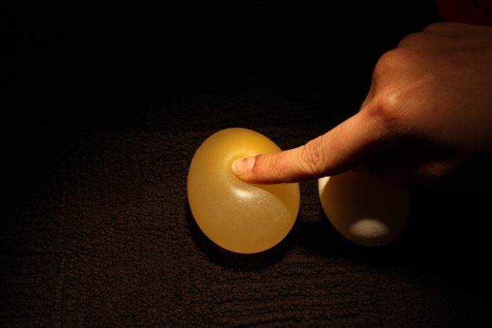 Яйцо в уксусной кислоте (12 фото)
