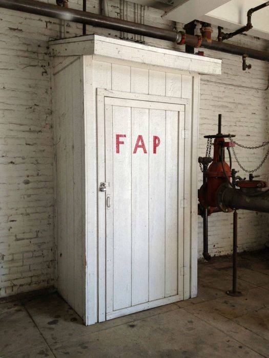 Маразмы в рекламе (61 фото) Маразмы в рекламе (61 фото)