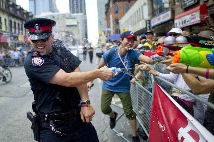 Что на самом деле значит быть полицейским (82 фото)
