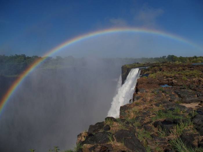 Радуга над самым большим водопадом в мире (24 фото)