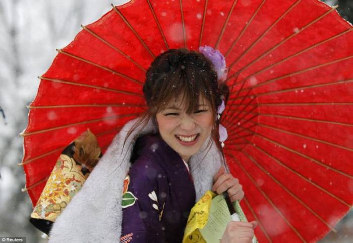 Японский праздник совершеннолетия (23 фото)