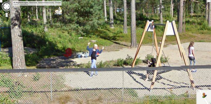 Подборка интересных приколов на Google Street View (37 фото)
