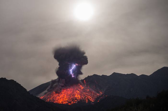   Sakurajima, .  Martin Rietze (17 )