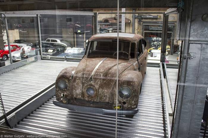 Берлинский музей ретро-автомобилей (64 фото)