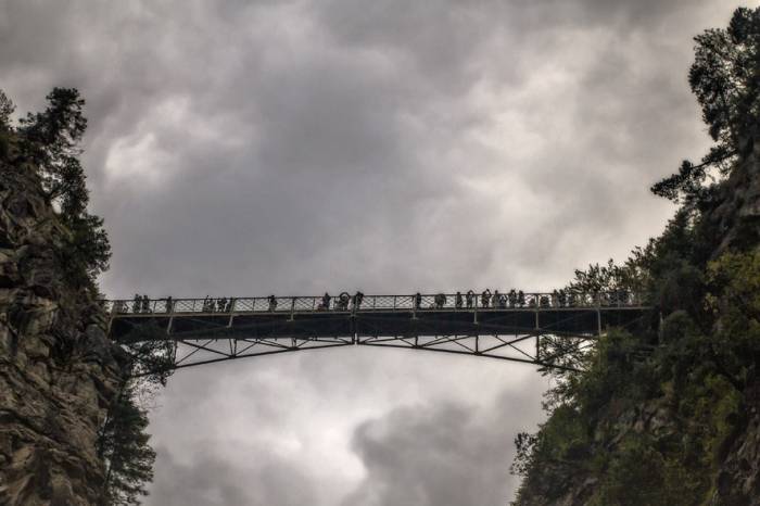 Самые захватывающие мосты мира (16 фото)