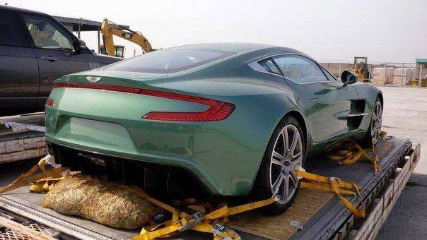 В Казахстане появился самый эксклюзивный Aston Martin (5 фото)