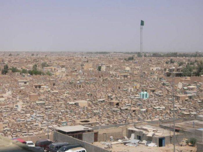 Грандиозные масштабы кладбища Вади Аль-Салам в Ираке