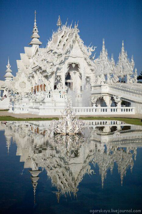 Белый храм (30 фото)
