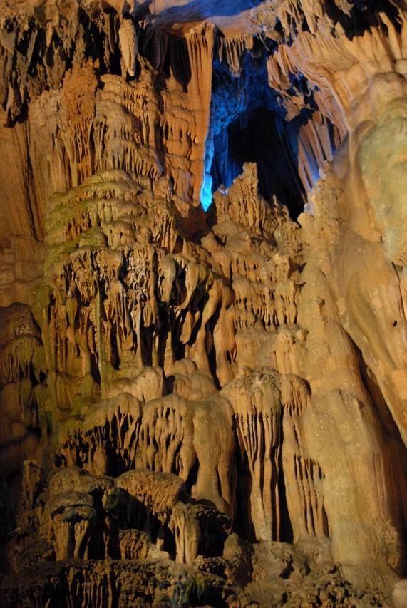 Пещера Камышовой Флейты, Китай 