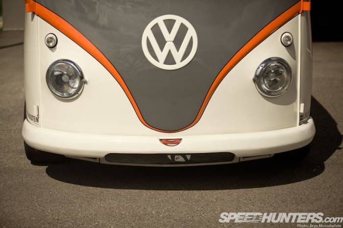 Volkswagen T1 с начинкой от Porsche (44 фото)