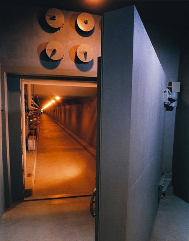 7 секретных подземных бункеров разных стран (61 фото)
