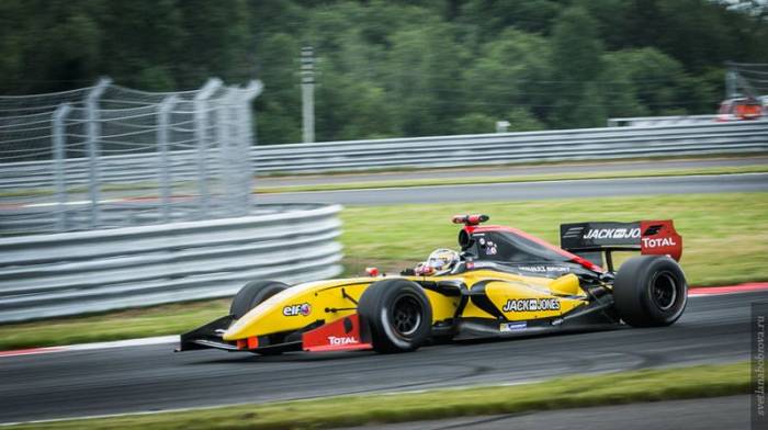   Renault  Moscow Raceway (66 )