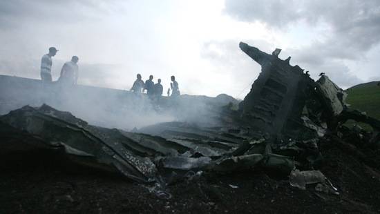 5 важных фактов о том, как выжить в авиакатастрофе (5 фото)