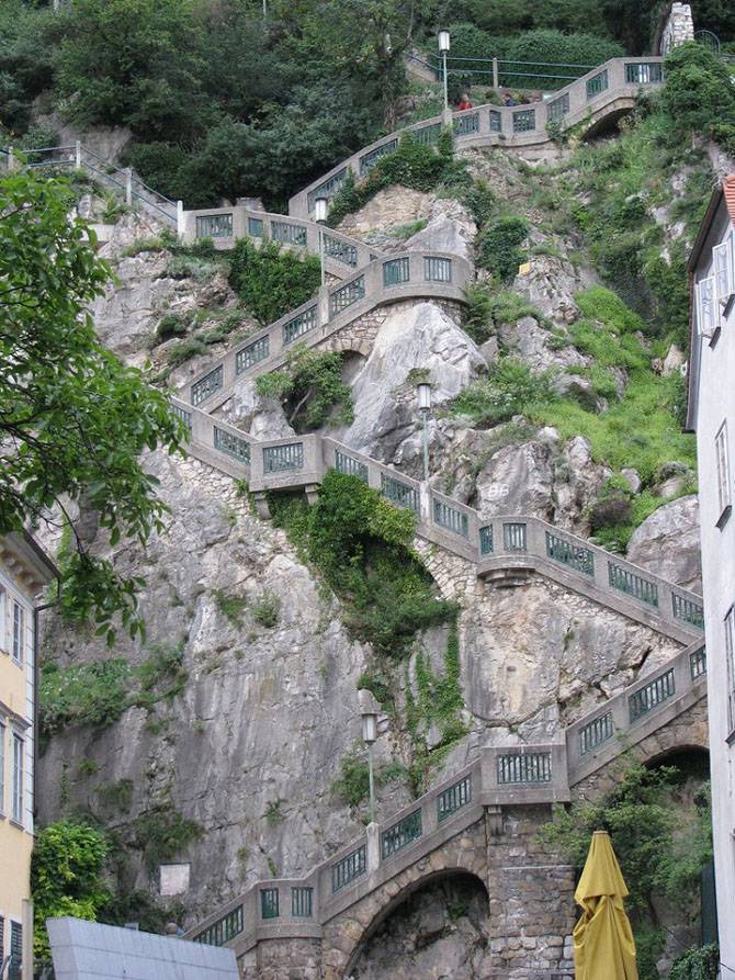 Самые красивые лестницы мира (14 фото)