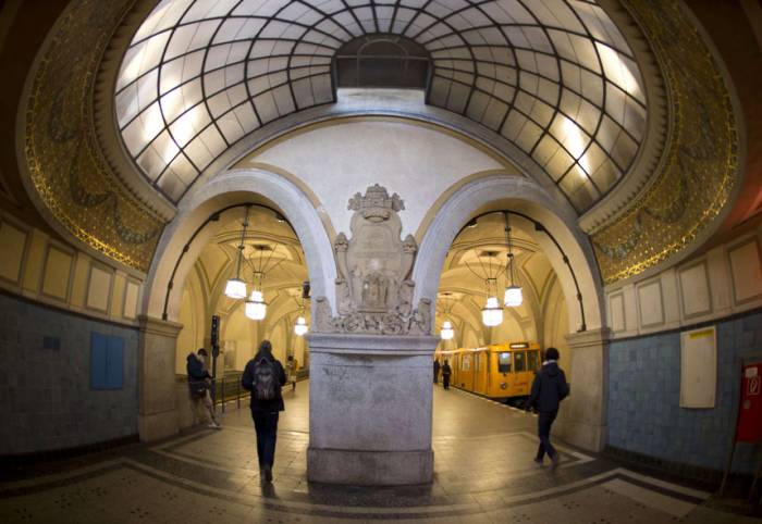 Самые впечатляющие станции метро в Европе (23 фото)