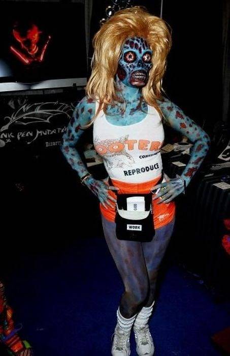 Подборка странных косплей костюмов на Comic Con 2013 (25 фото)