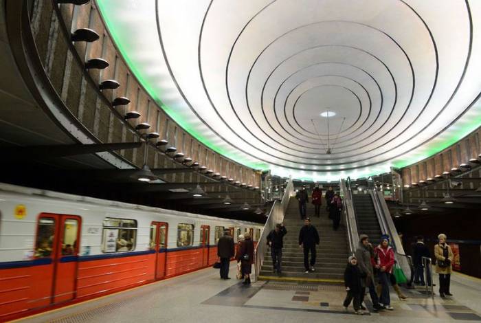 Красивые станции метро в Европе (23 фото)