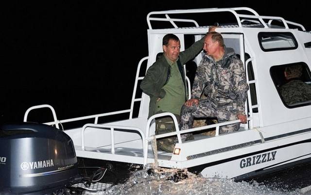 Как президент России на рыбалку съездил (17 фото)