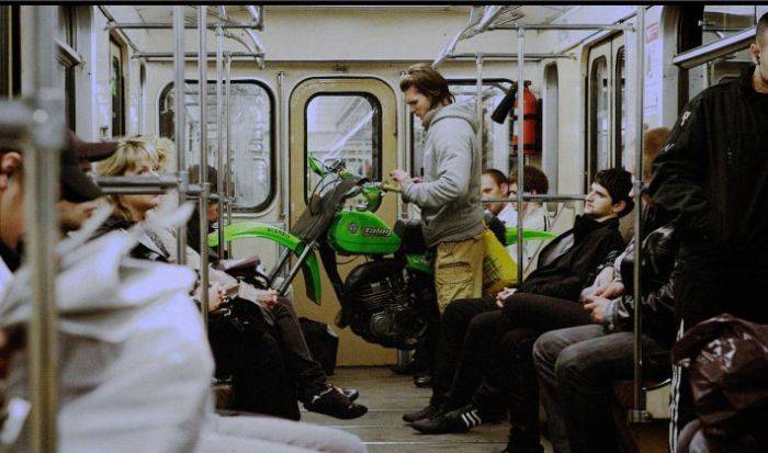 Кого можно встретить в метро (73 фото)