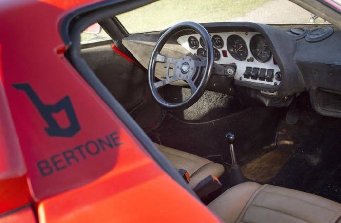 Легендарная Lancia Stratos уйдет с молотка (11 фото)
