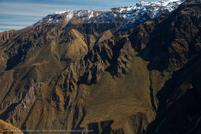 Спуск в глубочайший каньон на Земле (27 фото)