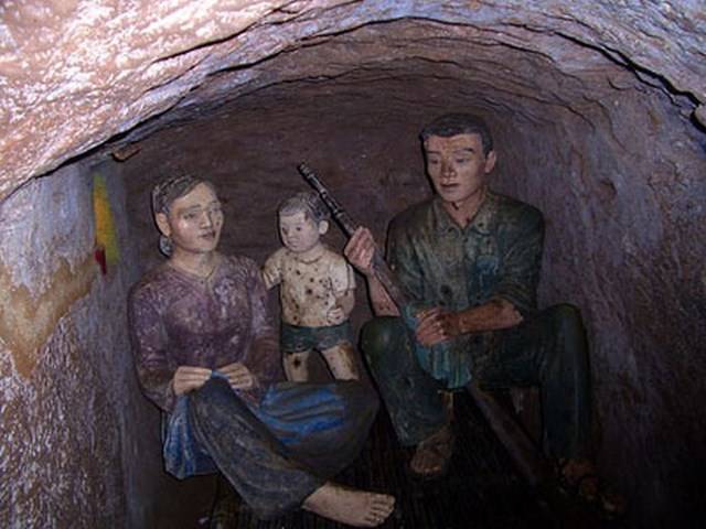 Партизанские подземные тоннели во Вьетнаме (37 фото)