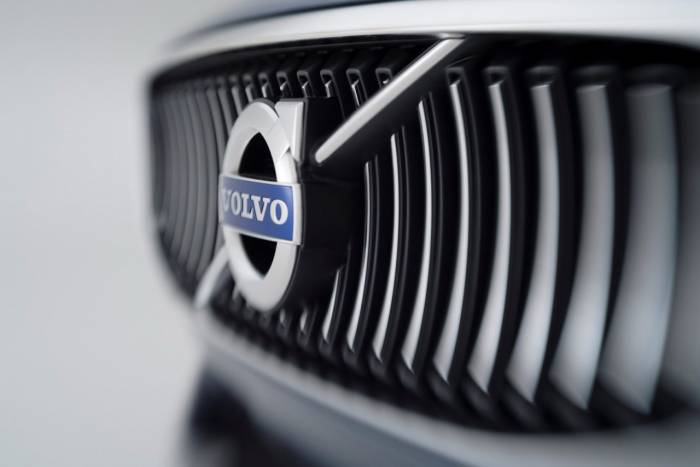 Volvo покажет во Франкфурте концептуальное гибридное купе (20 фото)