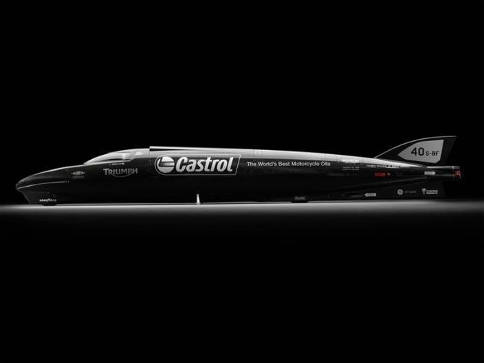 - - Castrol Rocket Triumph (33 )