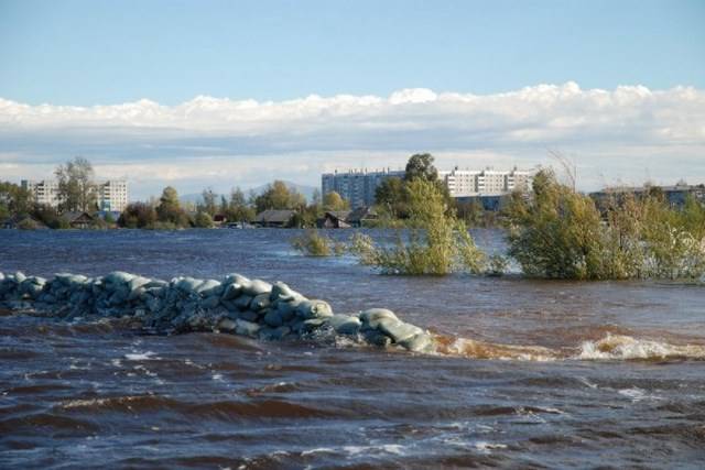 Борьба с наводнением на Амуре и последствия затопления (32 фото)