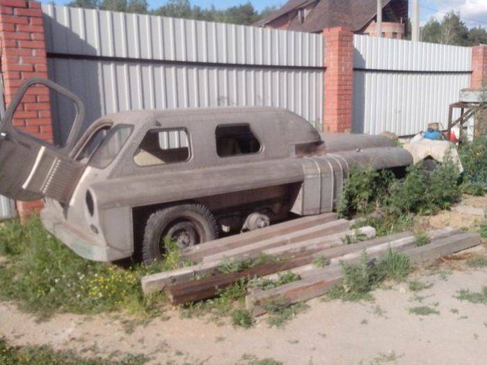 Загадочный челябинский автомобиль-амфибия (6 фото)