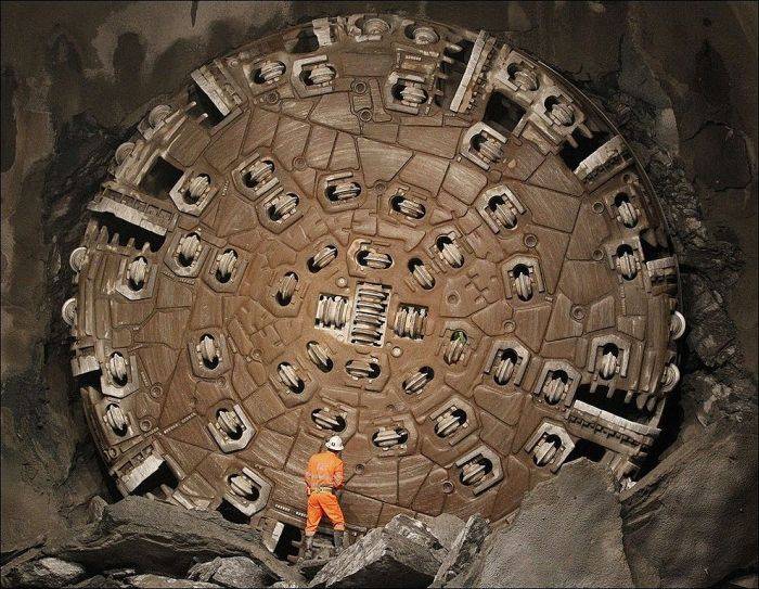 Готардский базовый туннель (16 фото)