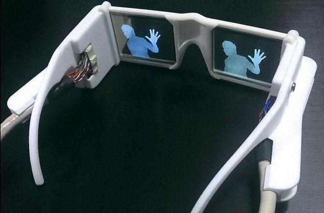 Созданы «умные очки» для слепых (2 фото)