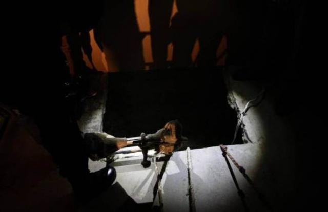 Правоохранительные органы США обнаружили секретный тоннель (9 фото)