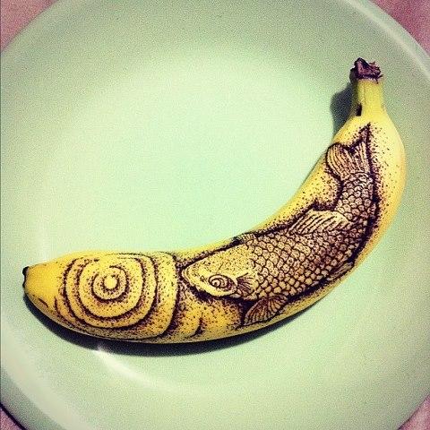 Рисунки на бананах (28 фото)