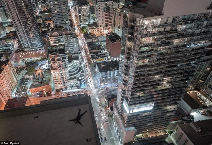 Прогулки по крышам в Торонто (14 фото)