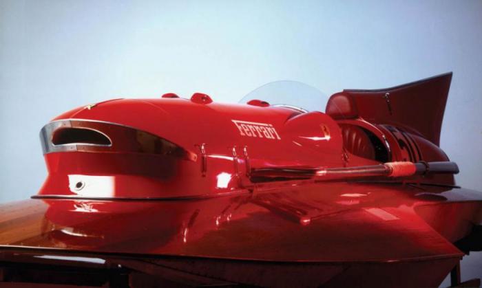 Гоночный катер Ferrari Arno XI (15 фото)