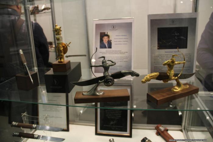Выставка клинкового оружия 'Арсенал' (34 фото)