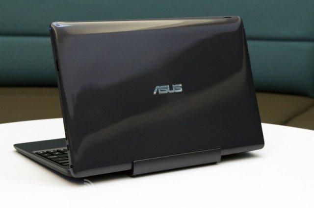 Бюджетный гибрид планшета и ноутбука от ASUS (6 фото)