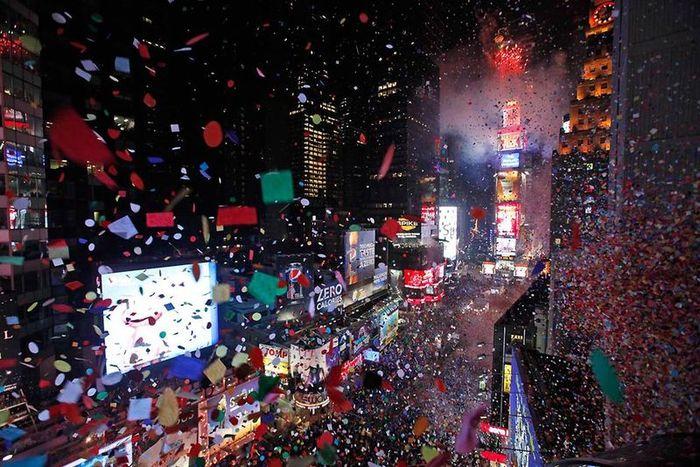 Празднование нового года по всему миру (62 фото)