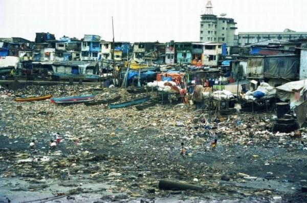 Трущобы Мумбаи (42 фото)