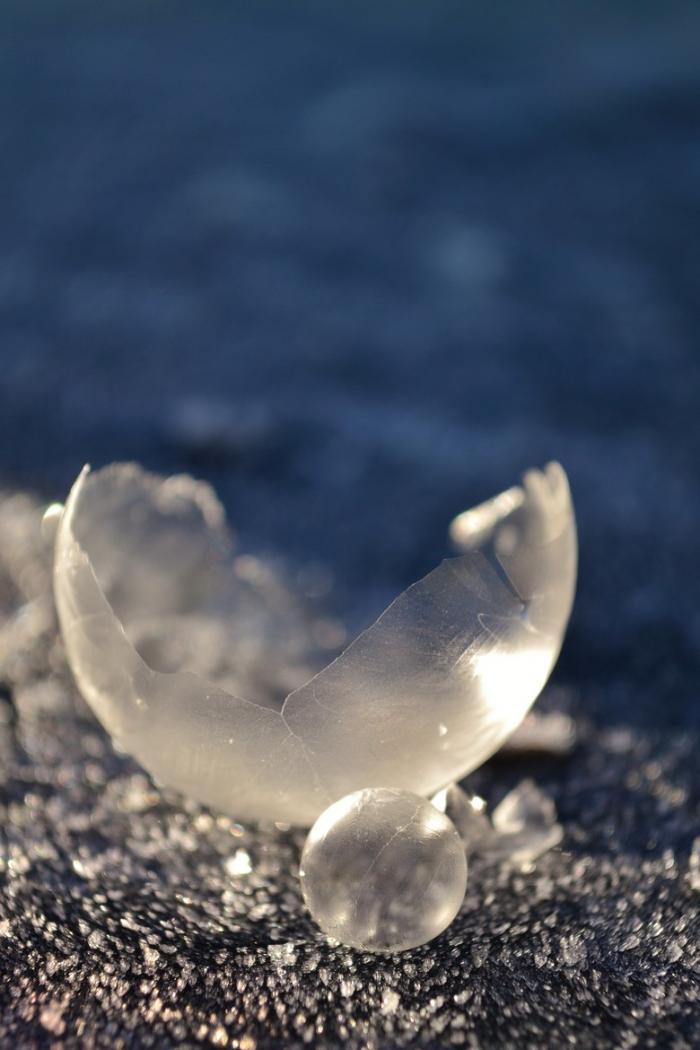 Мыльные пузыри в момент замерзания (8 фото)