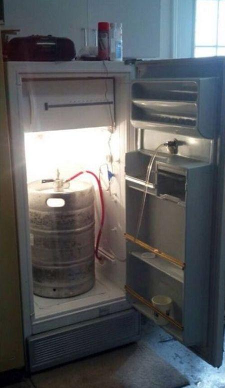 Не нужно выкидывать старый холодильник (2 фото)