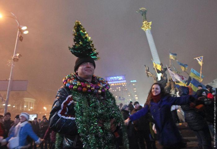 Новый год на Майдане 2014 (13 фото)