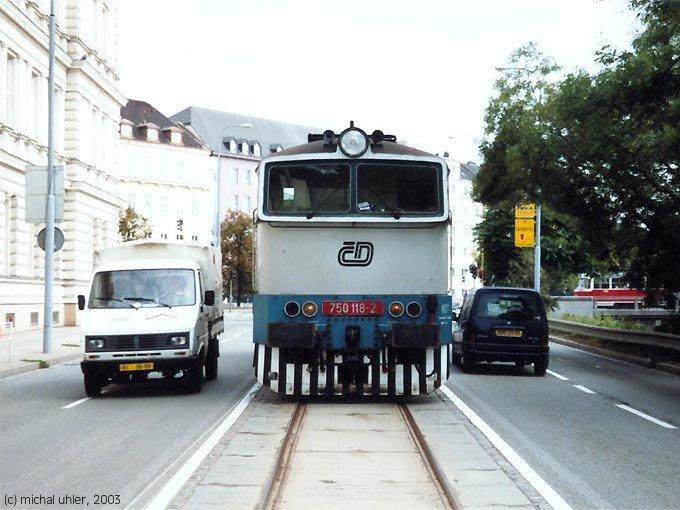 Поезда вместо трамваев (48 фото)