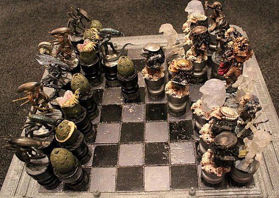 Шахматы «Чужие» против «Хищников» (11 фото) 