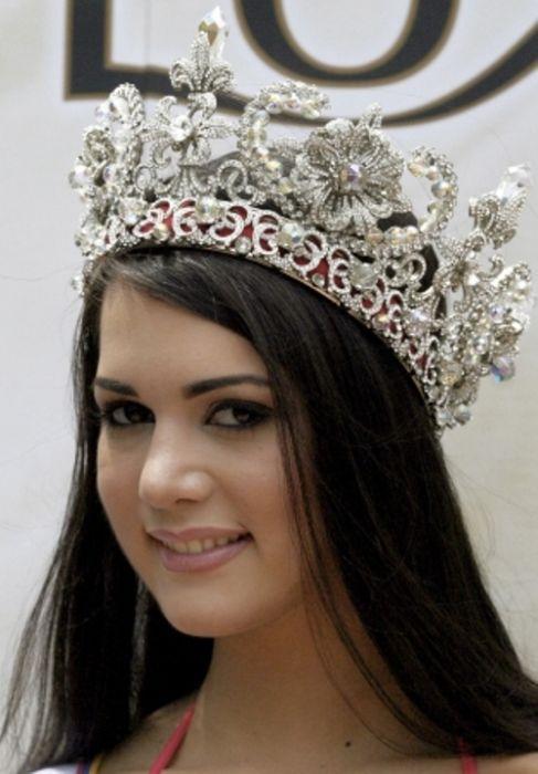 Жестокое убийство победительницы конкурса "Мисс Венесуэла" (8 фото)