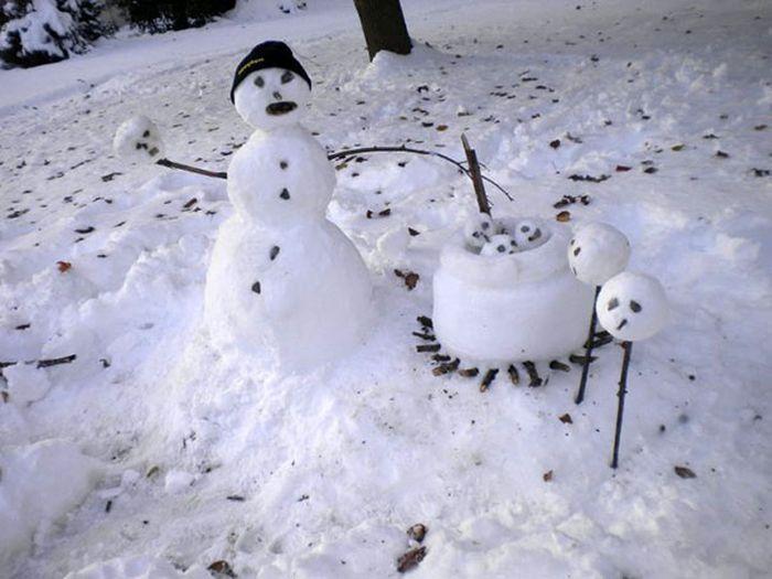 Прикольные снеговики (24 фото) .